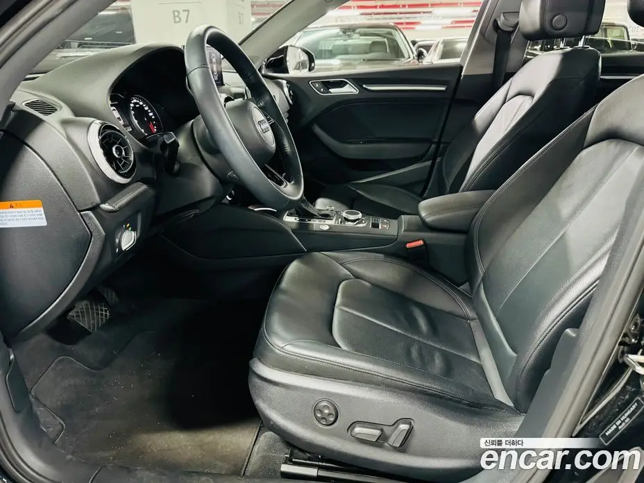 Audi A3 2018 2.0 автомат (гидро), фото 12 Audi A3 2018 2.0 автомат (гидро), фото 12