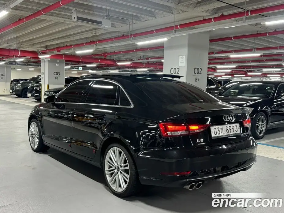 Audi A3 2018 2.0 автомат (гидро), фото 3 Audi A3 2018 2.0 автомат (гидро), фото 3