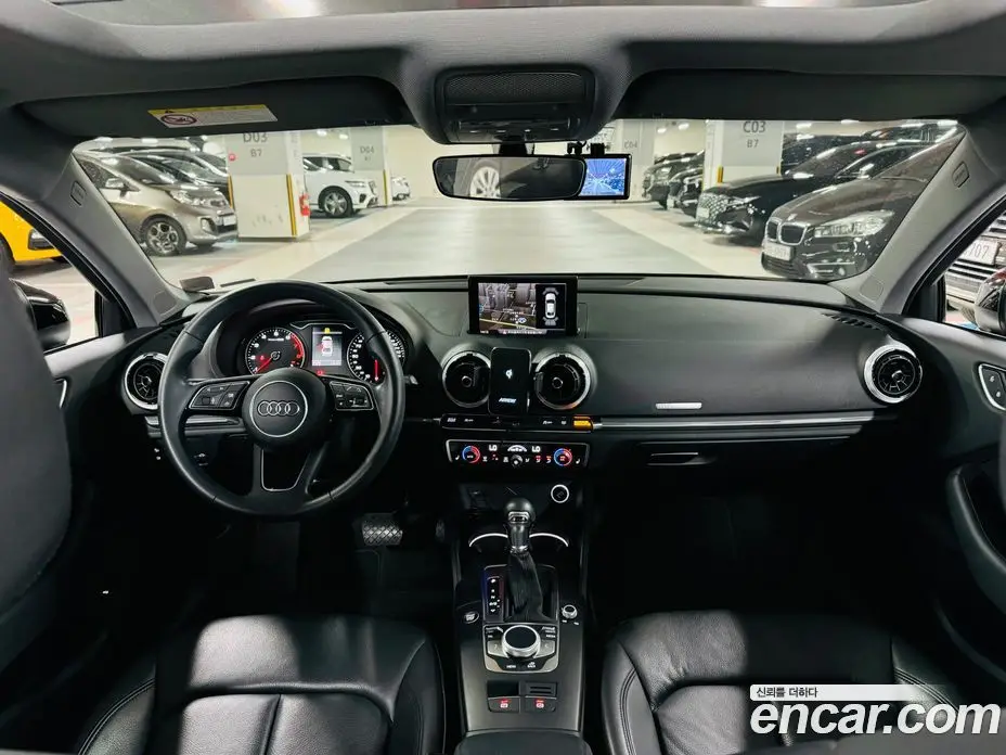 Audi A3 2018 2.0 автомат (гидро), фото 6 Audi A3 2018 2.0 автомат (гидро), фото 6