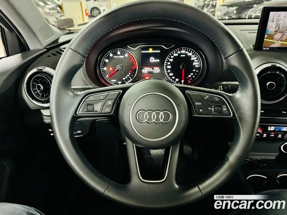 Audi A3 2018 2.0 автомат (гидро), фото 8 Audi A3 2018 2.0 автомат (гидро), фото 8
