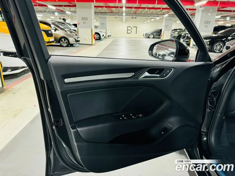 Audi A3 2018 2.0 автомат (гидро), фото 10 Audi A3 2018 2.0 автомат (гидро), фото 10