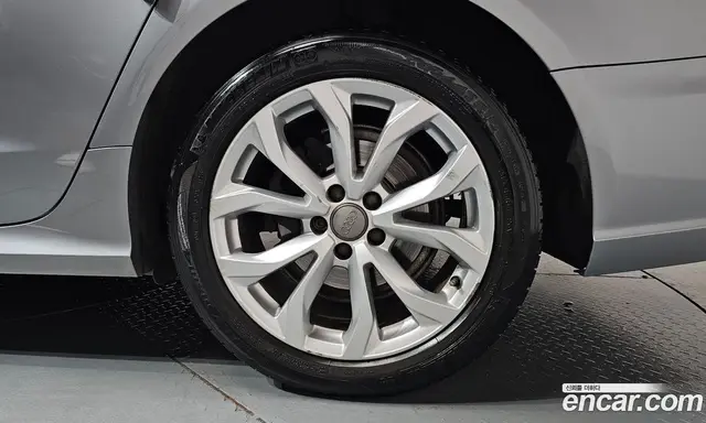 Audi A6 2015 2.0 автомат (гидро), миниатюра 6 Audi A6 2015 2.0 автомат (гидро), миниатюра 6