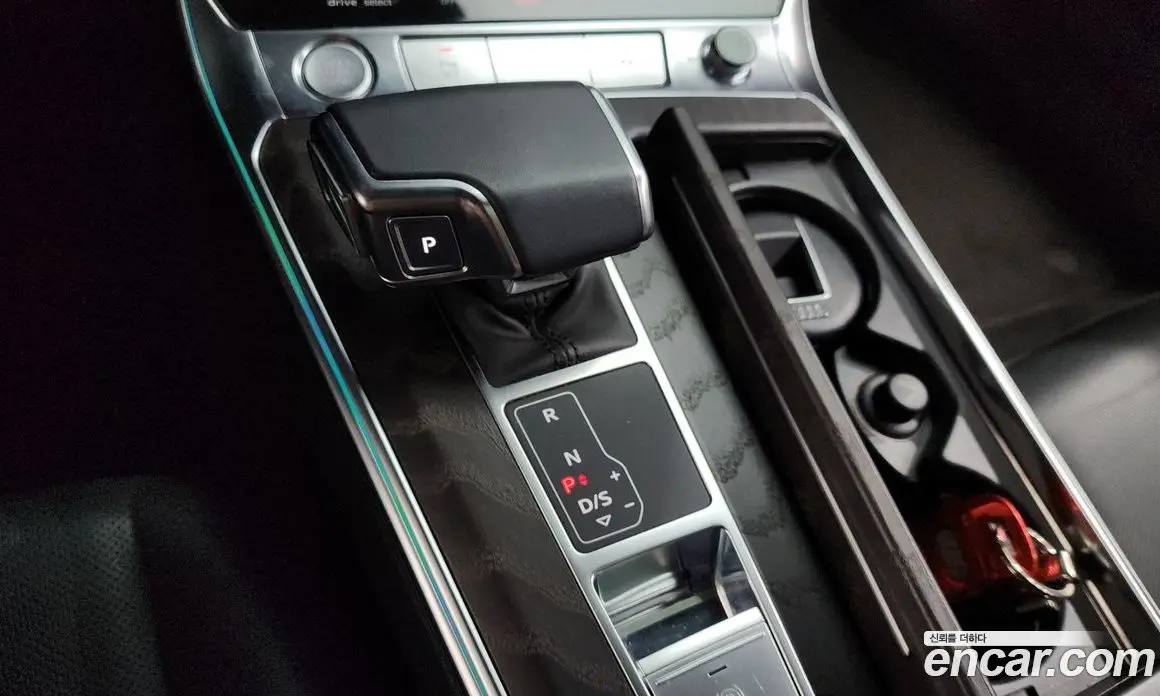 Audi A6 2019 2.0 автомат (гидро), фото 12 Audi A6 2019 2.0 автомат (гидро), фото 12