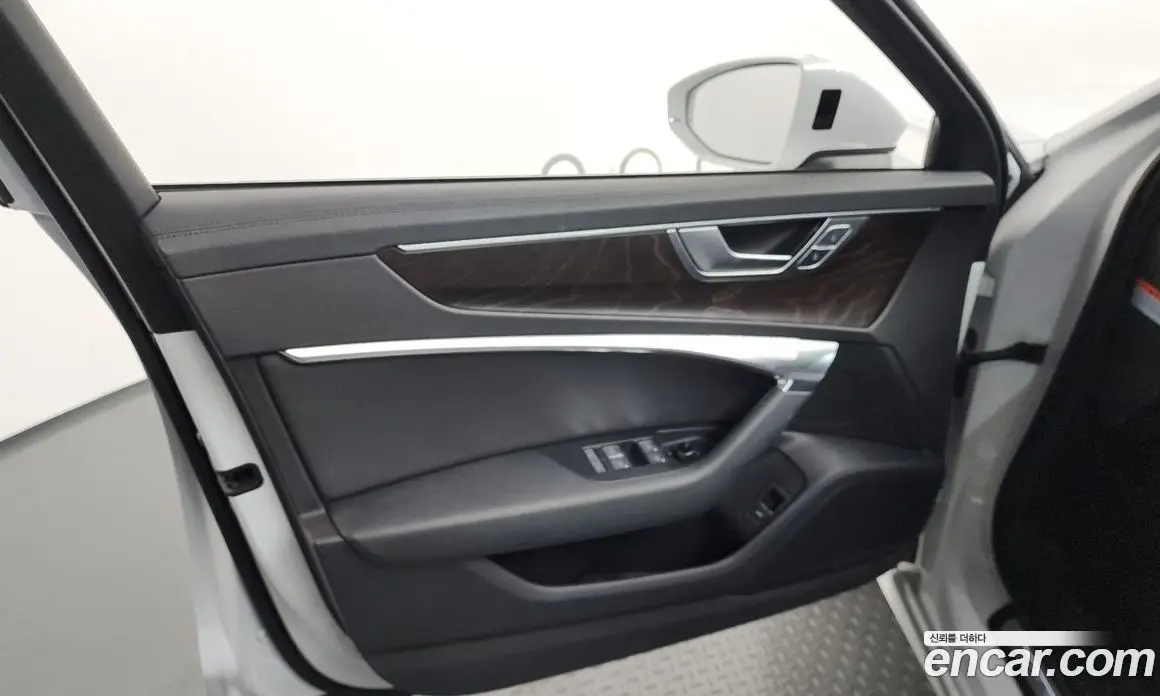 Audi A6 2019 2.0 автомат (гидро), фото 14 Audi A6 2019 2.0 автомат (гидро), фото 14