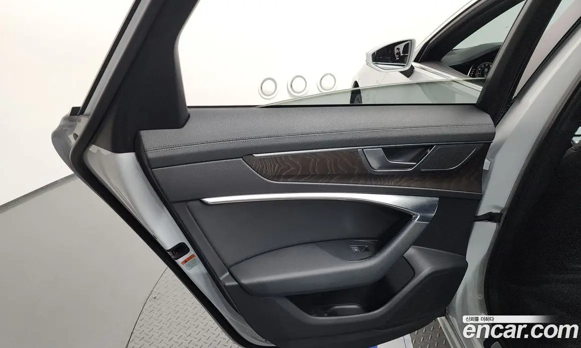 Audi A6 2019 2.0 автомат (гидро), фото 15 Audi A6 2019 2.0 автомат (гидро), фото 15