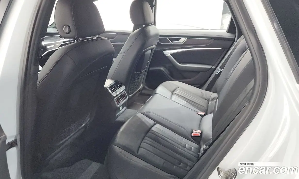 Audi A6 2019 2.0 автомат (гидро), фото 25 Audi A6 2019 2.0 автомат (гидро), фото 25