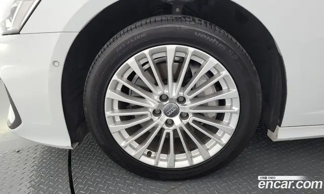 Audi A6 2019 2.0 автомат (гидро), миниатюра 5 Audi A6 2019 2.0 автомат (гидро), миниатюра 5