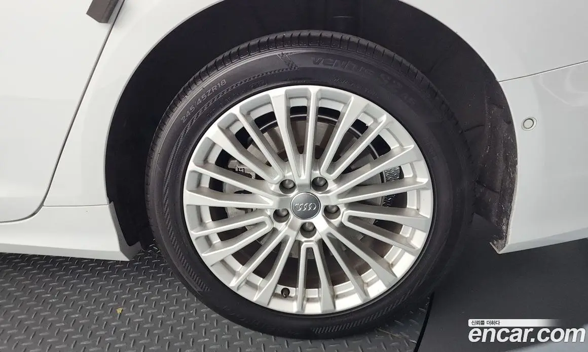 Audi A6 2019 2.0 автомат (гидро), фото 7 Audi A6 2019 2.0 автомат (гидро), фото 7