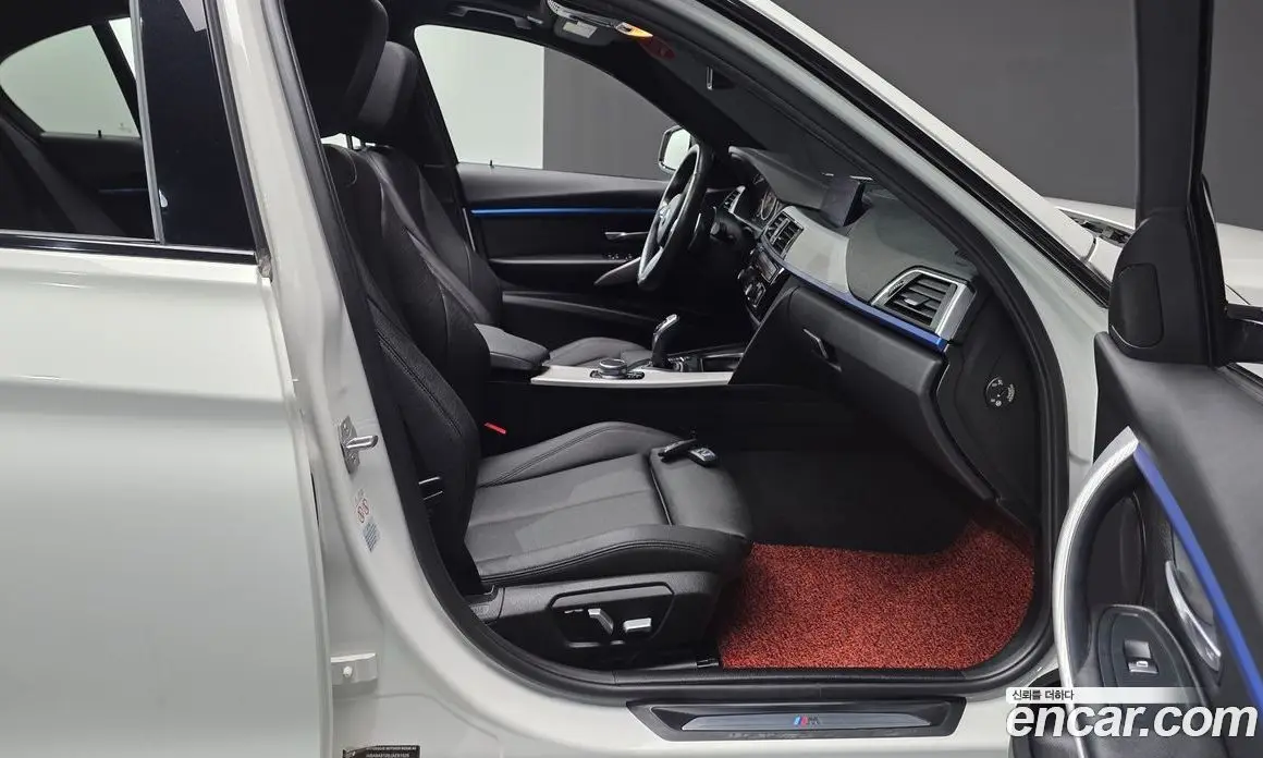 BMW 3 серия 2018 2.0 автомат (гидро), фото 16 BMW 3 серия 2018 2.0 автомат (гидро), фото 16