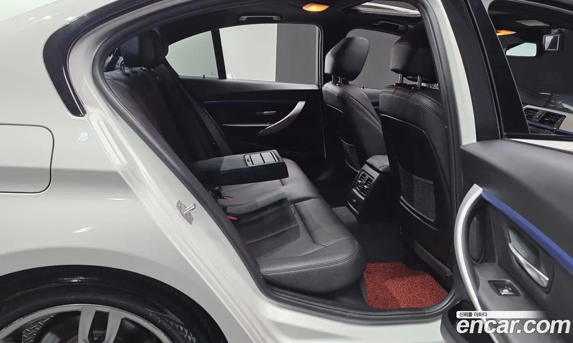 BMW 3 серия 2018 2.0 автомат (гидро), фото 17 BMW 3 серия 2018 2.0 автомат (гидро), фото 17