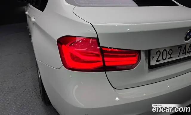 BMW 3 серия 2018 2.0 автомат (гидро), миниатюра 9 BMW 3 серия 2018 2.0 автомат (гидро), миниатюра 9