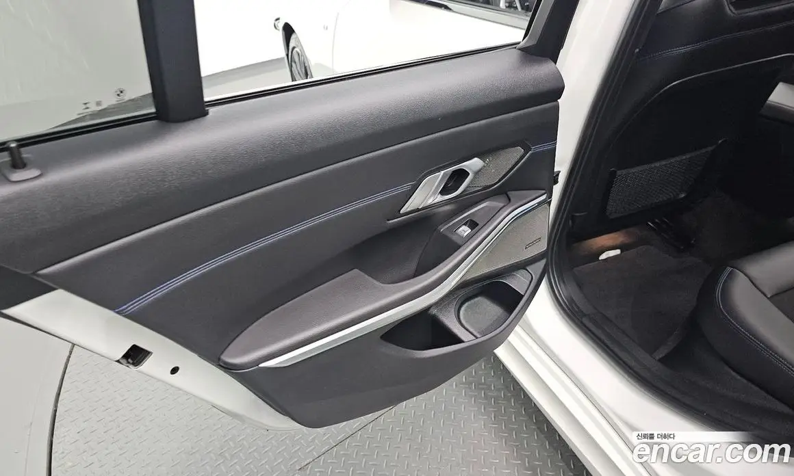 BMW 3 серия 2021 2.0 автомат (гидро), фото 15 BMW 3 серия 2021 2.0 автомат (гидро), фото 15