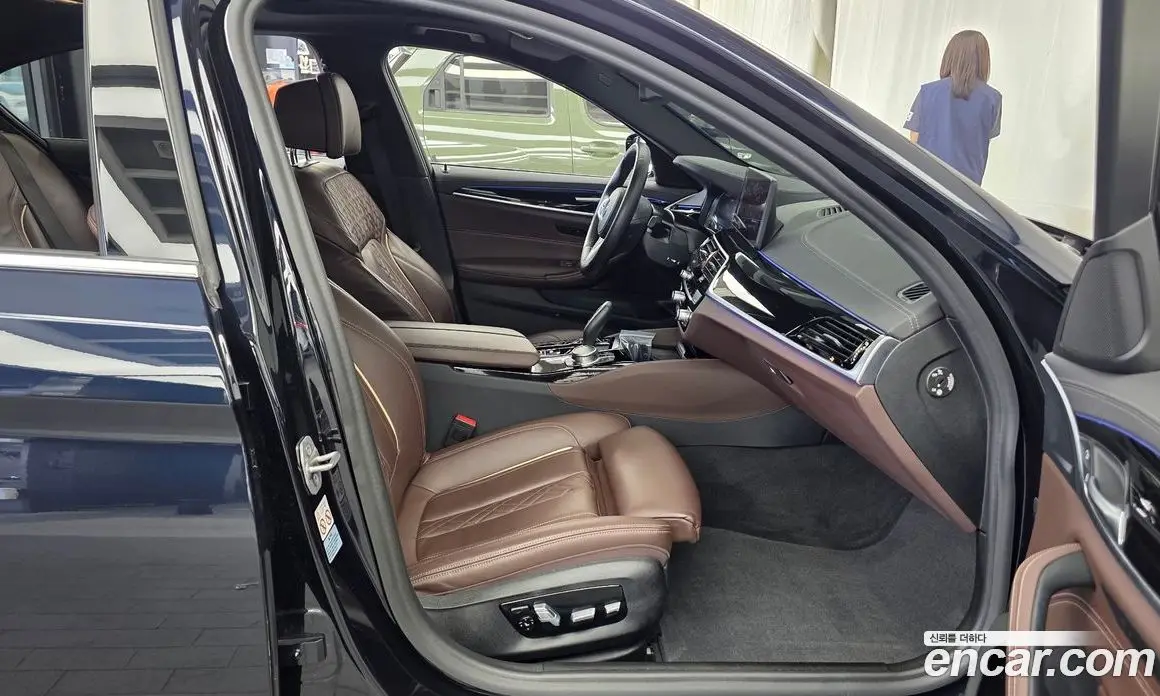 BMW 5 серия 2021 2.0 автомат (гидро), фото 17