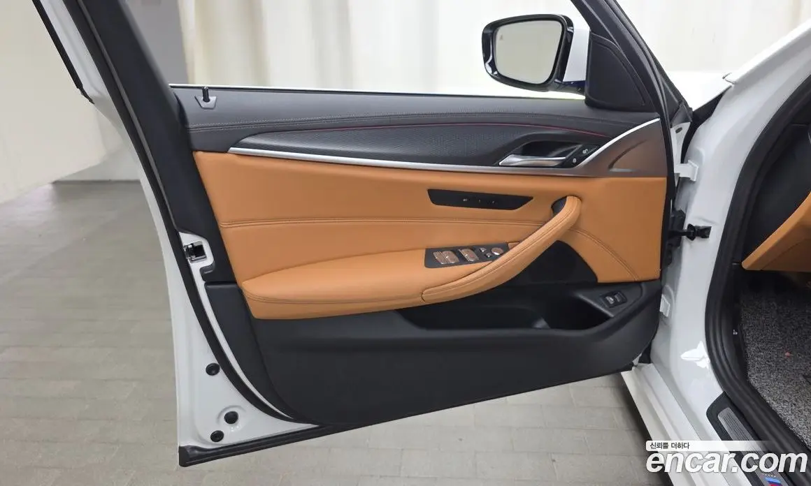 BMW 5 серия 2023 2.0 автомат (гидро), фото 14