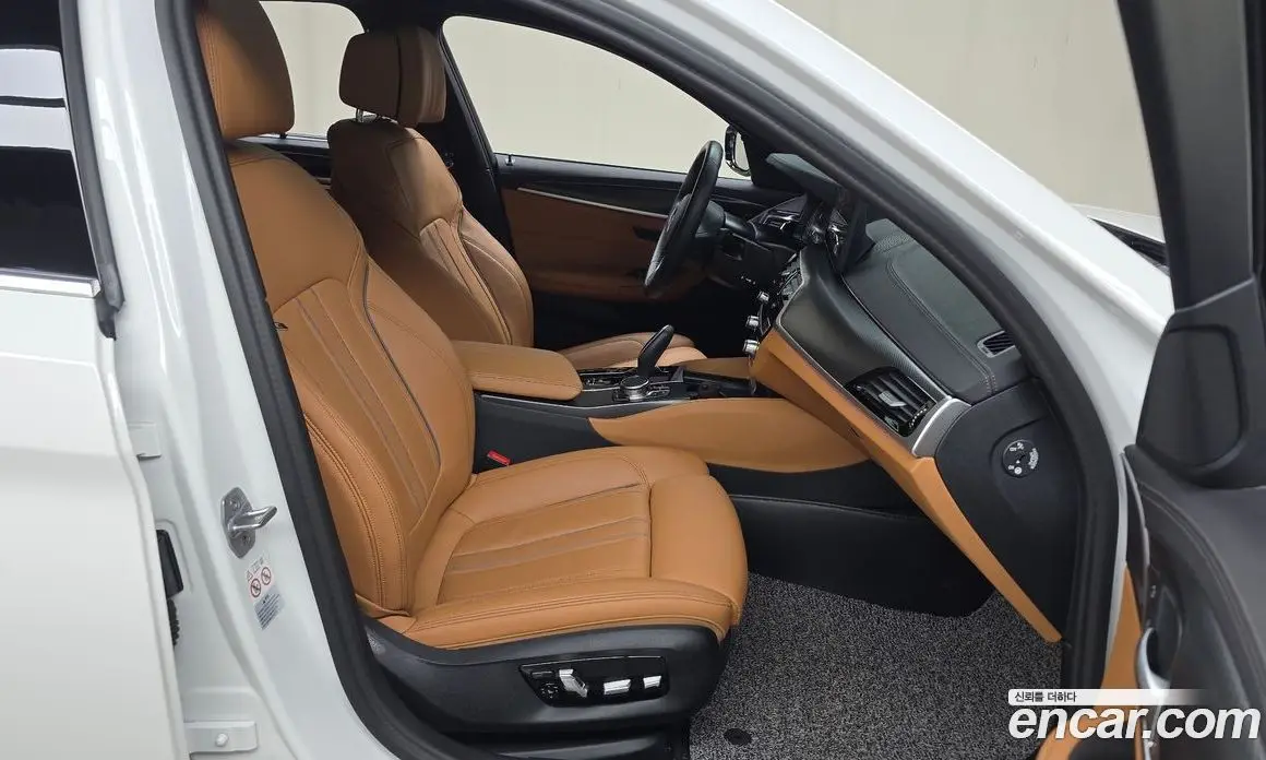 BMW 5 серия 2023 2.0 автомат (гидро), фото 17