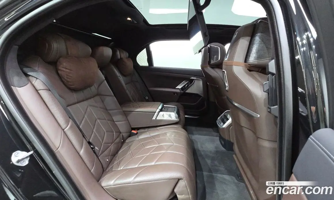BMW 7 серия 2022 3.0 автомат (гидро), фото 12