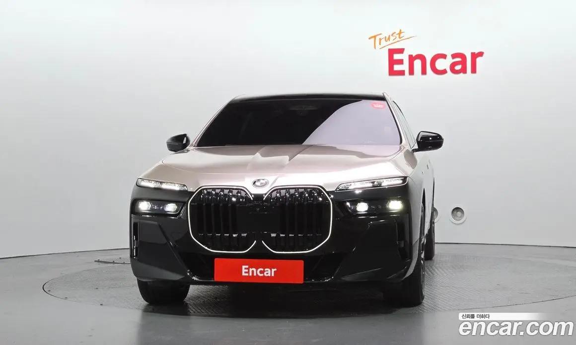 BMW 7 серия 2022 3.0 автомат (гидро), фото 3