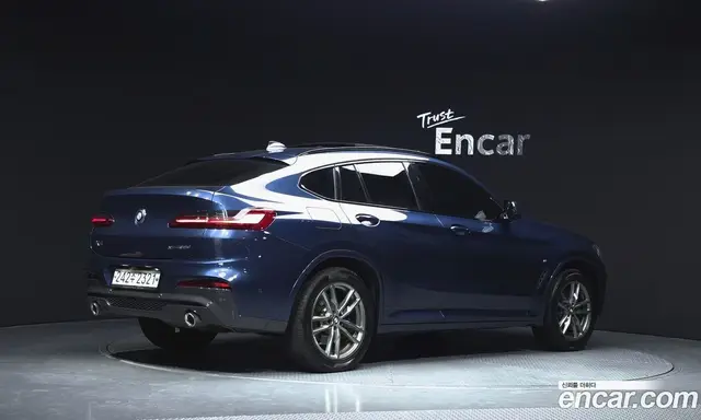 BMW X4 2020 2.0 автомат (гидро), миниатюра 2