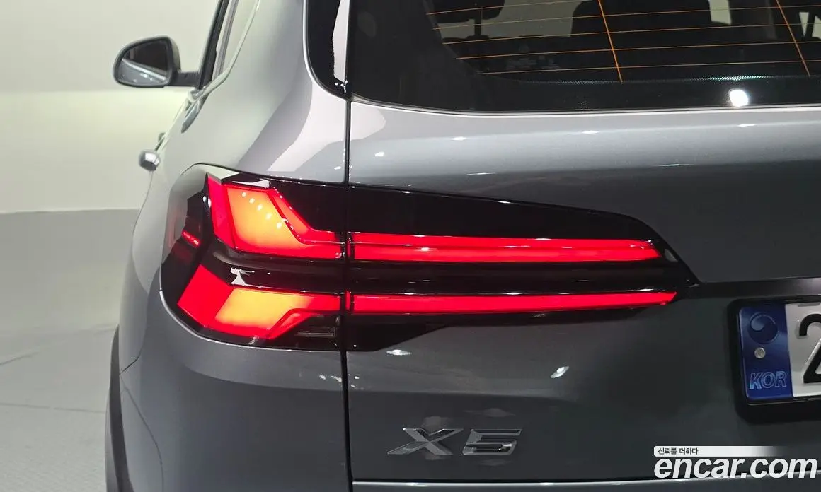 BMW X5 2023 3.0 автомат (гидро), фото 9