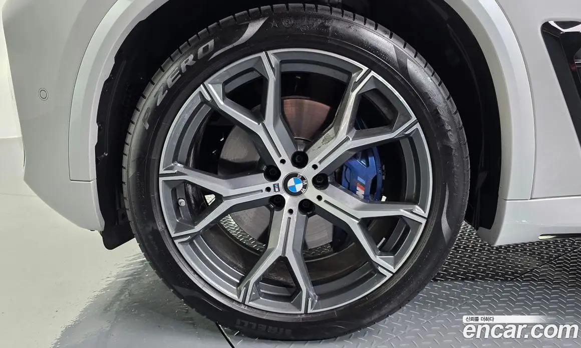 BMW X5 2025 3.0 автомат (гидро), фото 5
