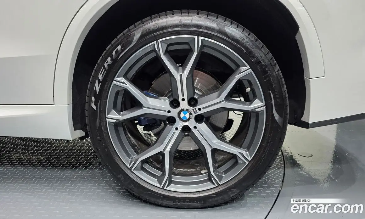 BMW X5 2025 3.0 автомат (гидро), фото 7