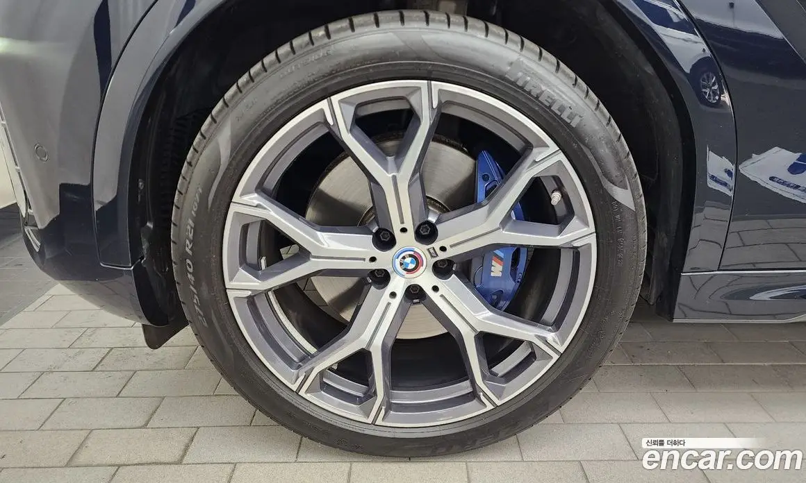 BMW X6 2024 3.0 автомат (гидро), фото 5