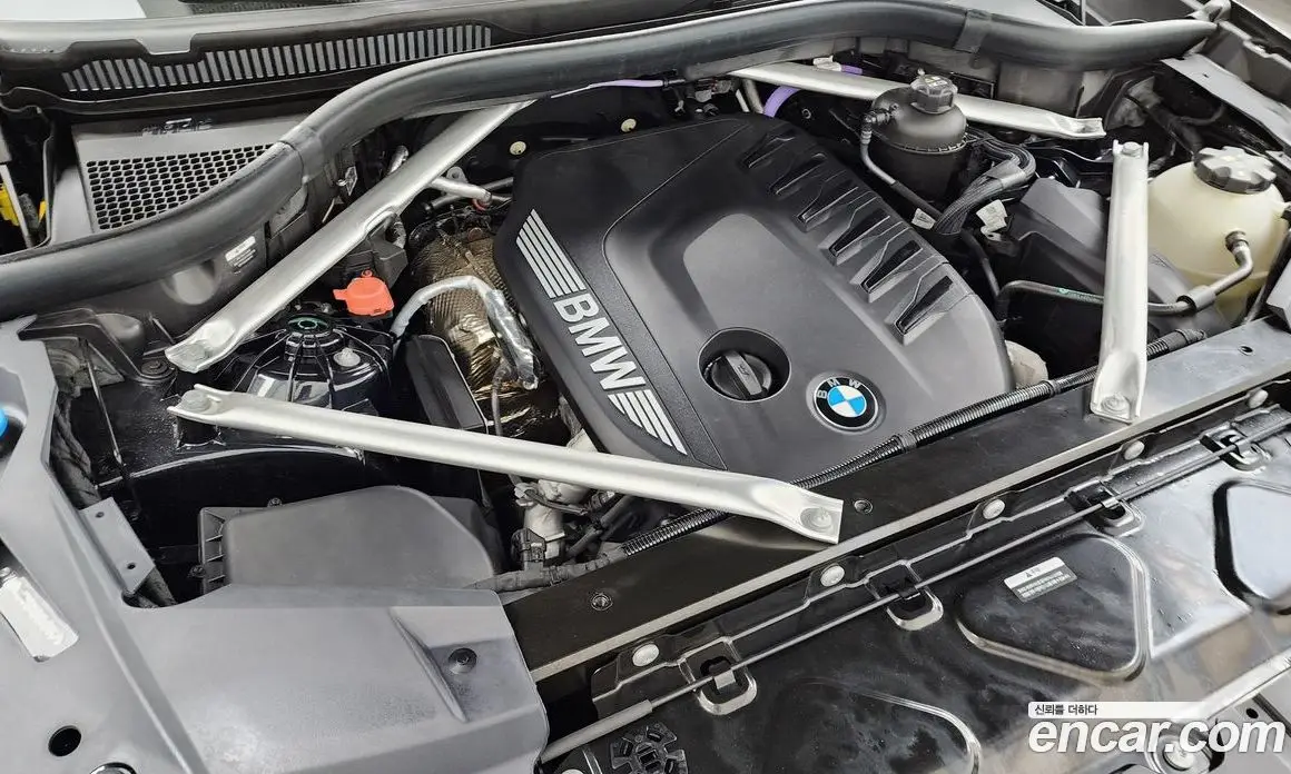 BMW X6 2024 3.0 автомат (гидро), фото 6