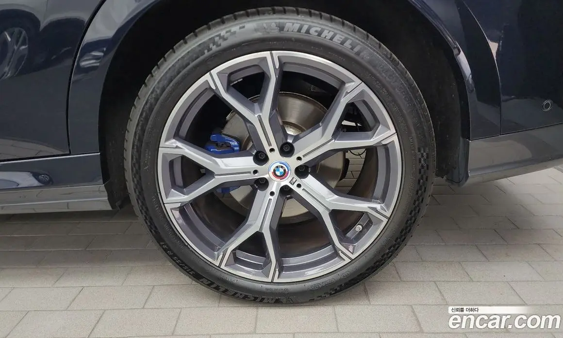 BMW X6 2024 3.0 автомат (гидро), фото 7