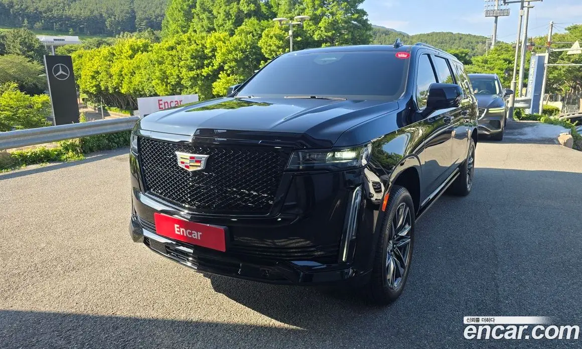 Cadillac Escalade 2023 6.2 автомат (гидро), фото 1 Cadillac Escalade 2023 6.2 автомат (гидро), фото 1