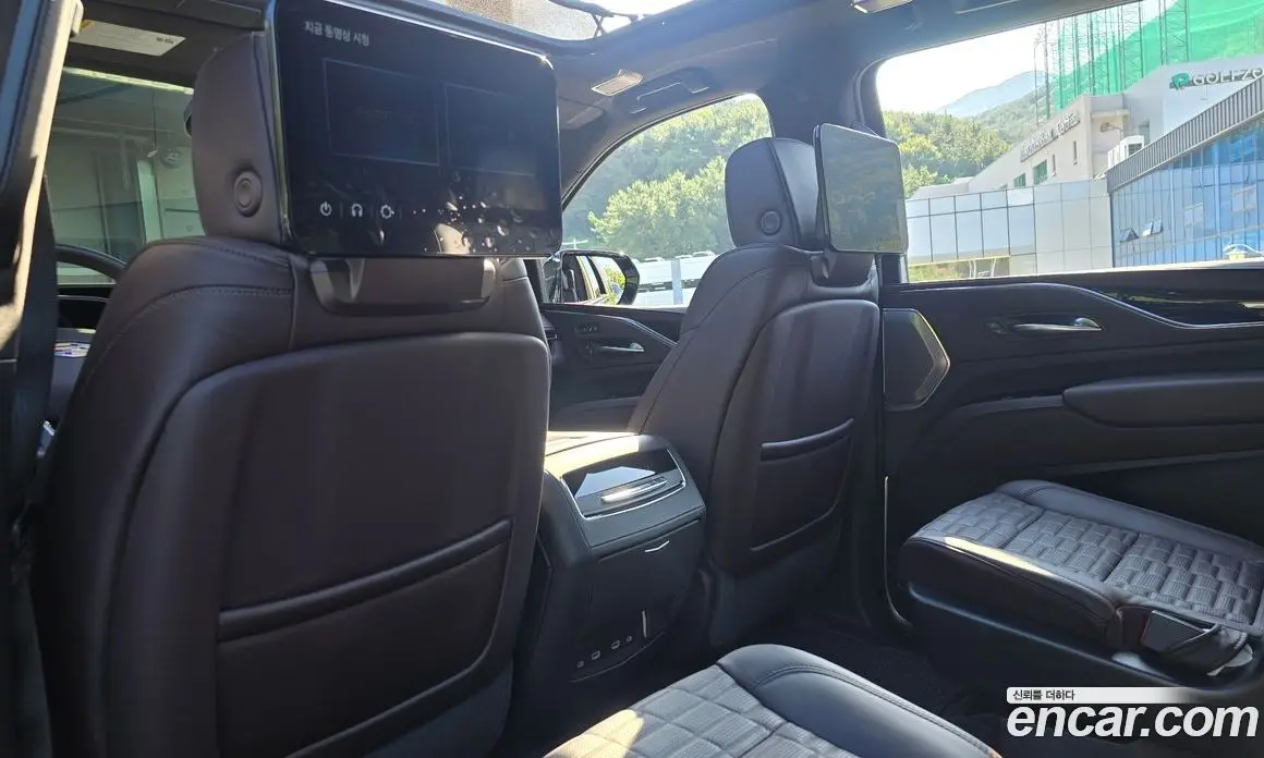 Cadillac Escalade 2023 6.2 автомат (гидро), фото 25 Cadillac Escalade 2023 6.2 автомат (гидро), фото 25