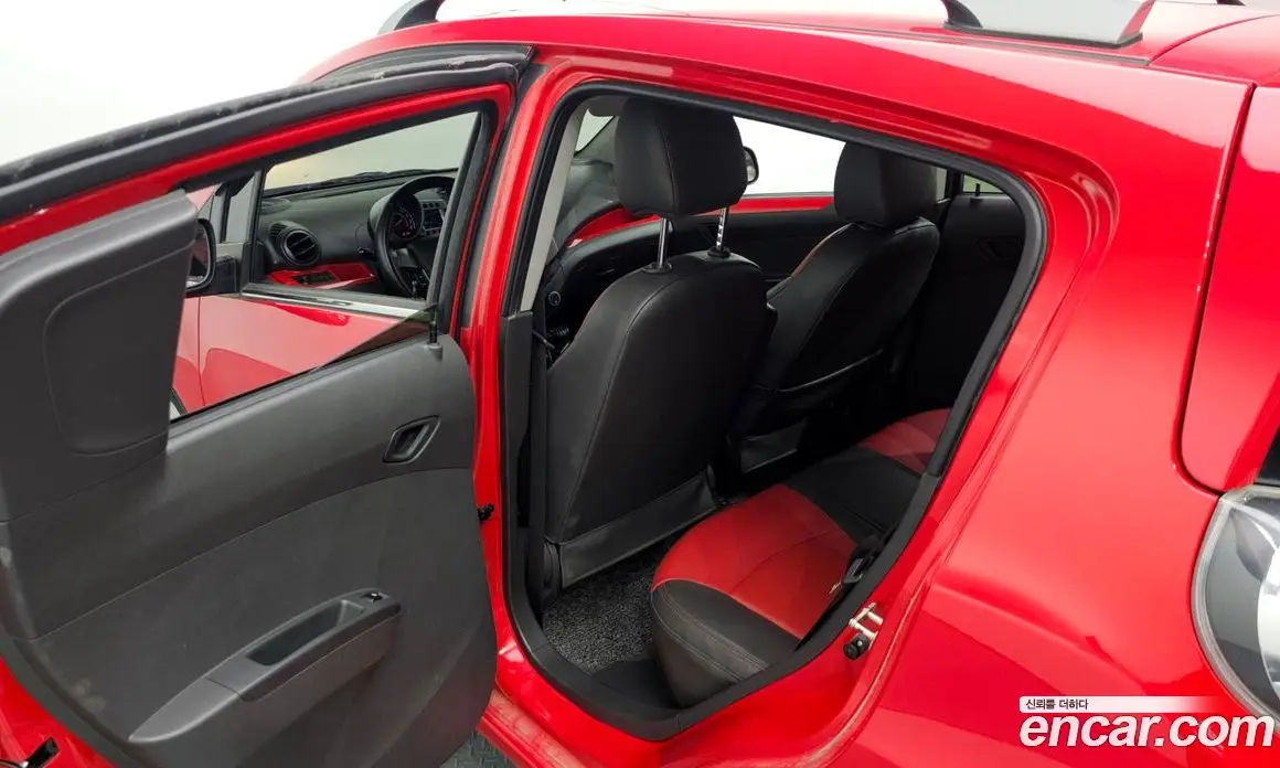 Chevrolet Spark 2012 1.0 автомат (гидро), фото 23 Chevrolet Spark 2012 1.0 автомат (гидро), фото 23