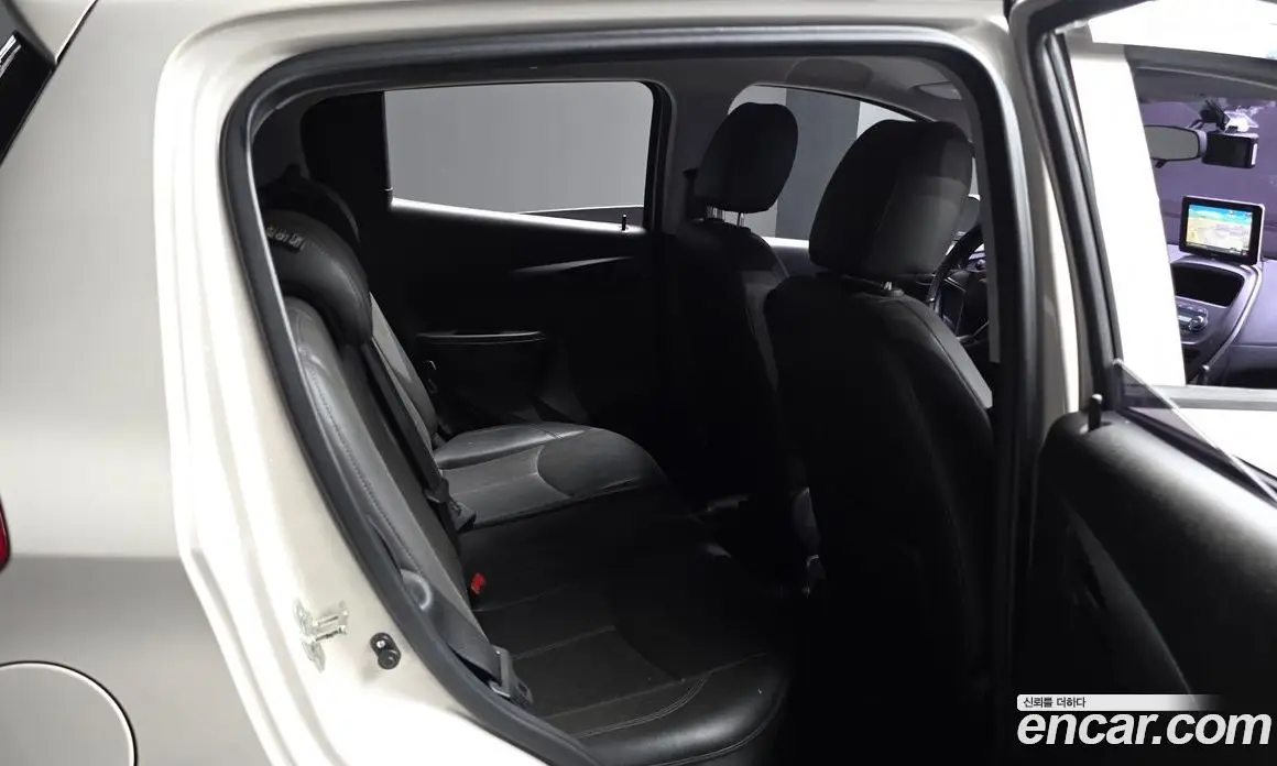 Chevrolet Spark 2015 1.0 автомат (гидро), фото 17 Chevrolet Spark 2015 1.0 автомат (гидро), фото 17