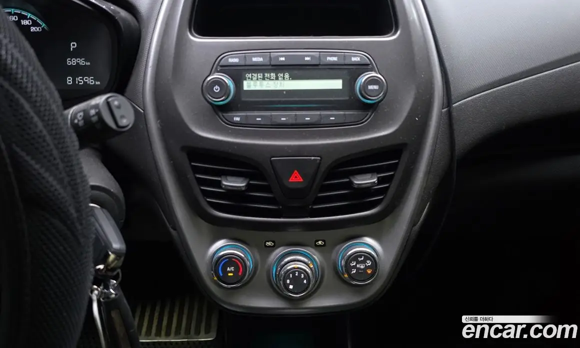 Chevrolet Spark 2015 1.0 автомат (гидро), фото 28 Chevrolet Spark 2015 1.0 автомат (гидро), фото 28