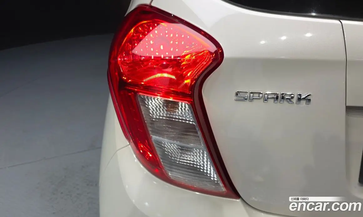 Chevrolet Spark 2015 1.0 автомат (гидро), фото 9 Chevrolet Spark 2015 1.0 автомат (гидро), фото 9