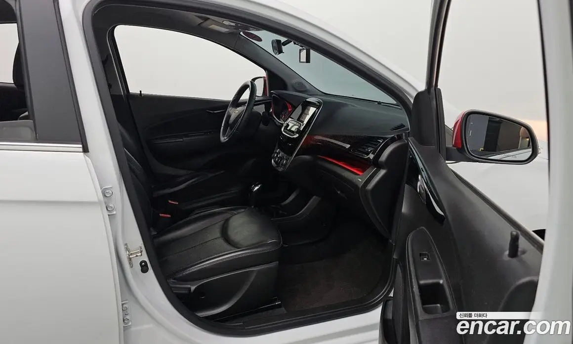 Chevrolet Spark 2016 1.0 автомат (гидро), фото 24 Chevrolet Spark 2016 1.0 автомат (гидро), фото 24