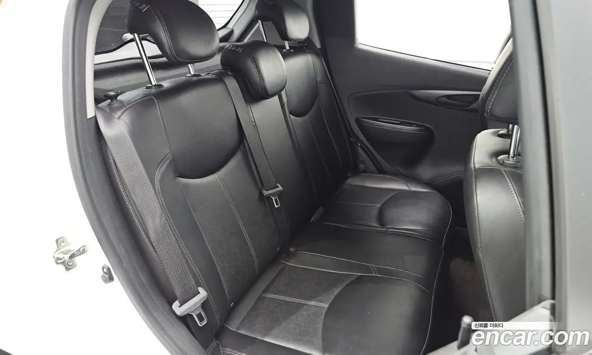 Chevrolet Spark 2016 1.0 автомат (гидро), фото 28 Chevrolet Spark 2016 1.0 автомат (гидро), фото 28