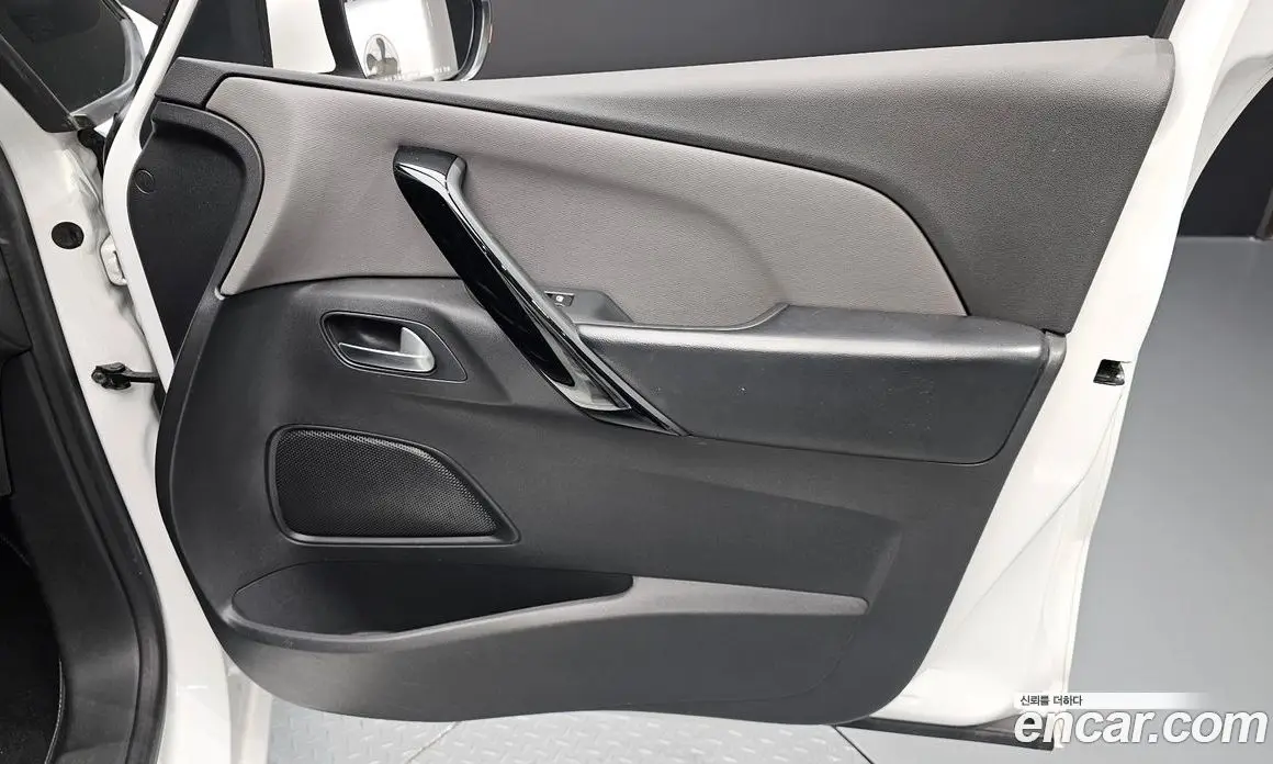 Citroen C4 Picasso 2018 1.6 автомат (гидро), фото 14 Citroen C4 Picasso 2018 1.6 автомат (гидро), фото 14