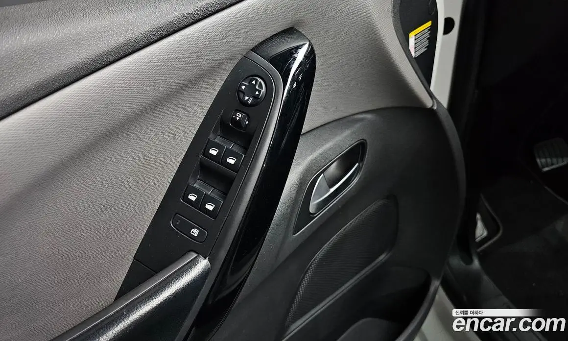 Citroen C4 Picasso 2018 1.6 автомат (гидро), фото 19 Citroen C4 Picasso 2018 1.6 автомат (гидро), фото 19