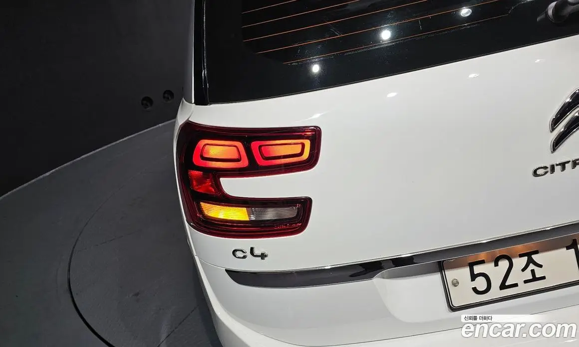 Citroen C4 Picasso 2018 1.6 автомат (гидро), фото 9 Citroen C4 Picasso 2018 1.6 автомат (гидро), фото 9