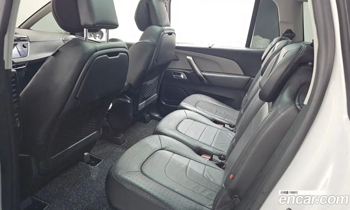 Citroen C4 Spacetourer 2021 1.5 автомат (гидро), фото 17