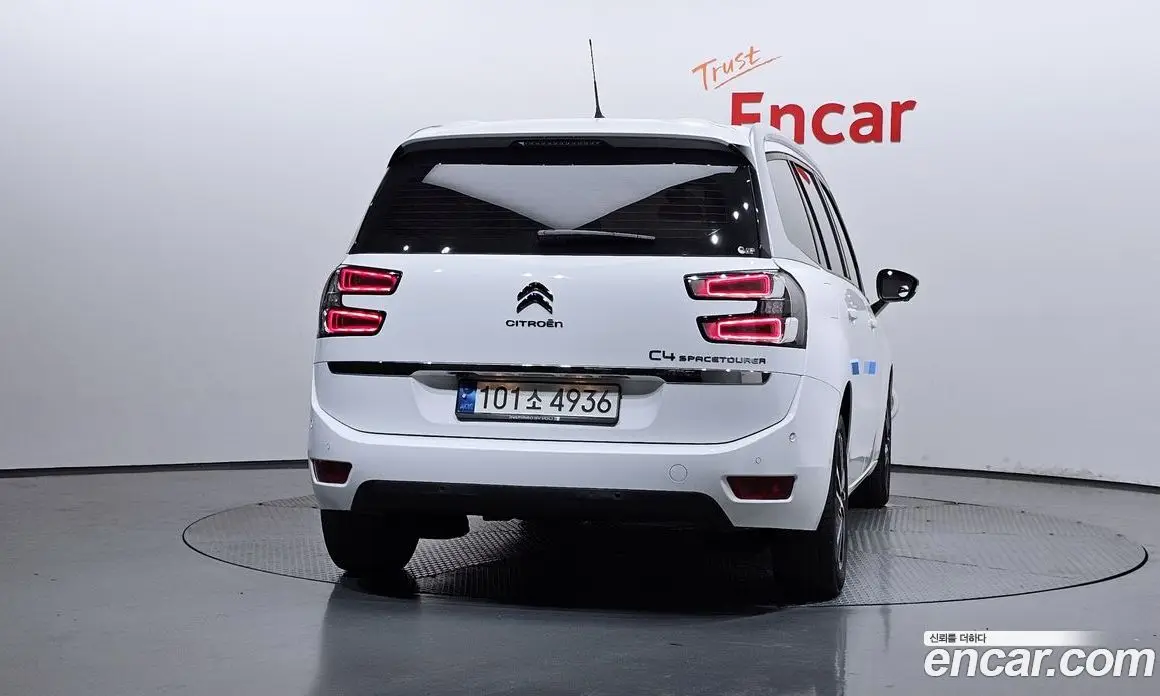 Citroen C4 Spacetourer 2021 1.5 автомат (гидро), фото 4