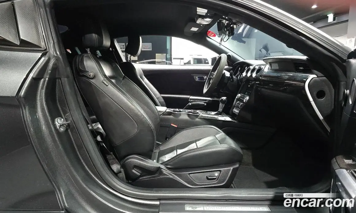 Ford Mustang 2017 5.0 автомат (гидро), фото 16 Ford Mustang 2017 5.0 автомат (гидро), фото 16