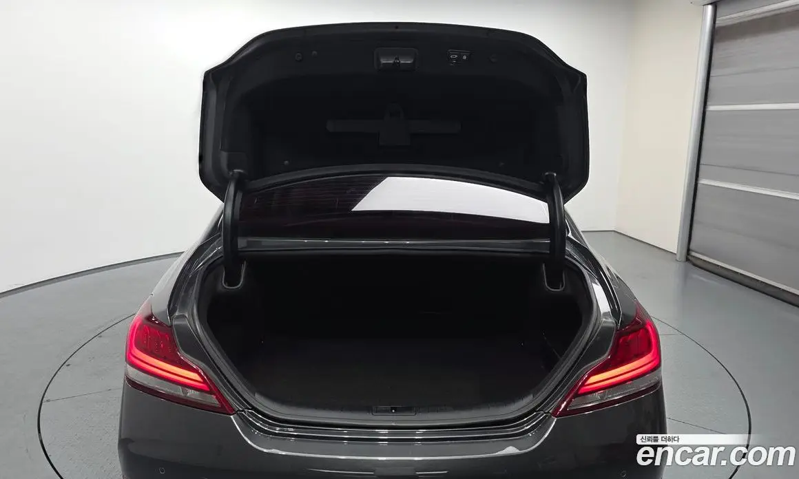 Genesis G70 2018 3.3 автомат (гидро), фото 20 Genesis G70 2018 3.3 автомат (гидро), фото 20