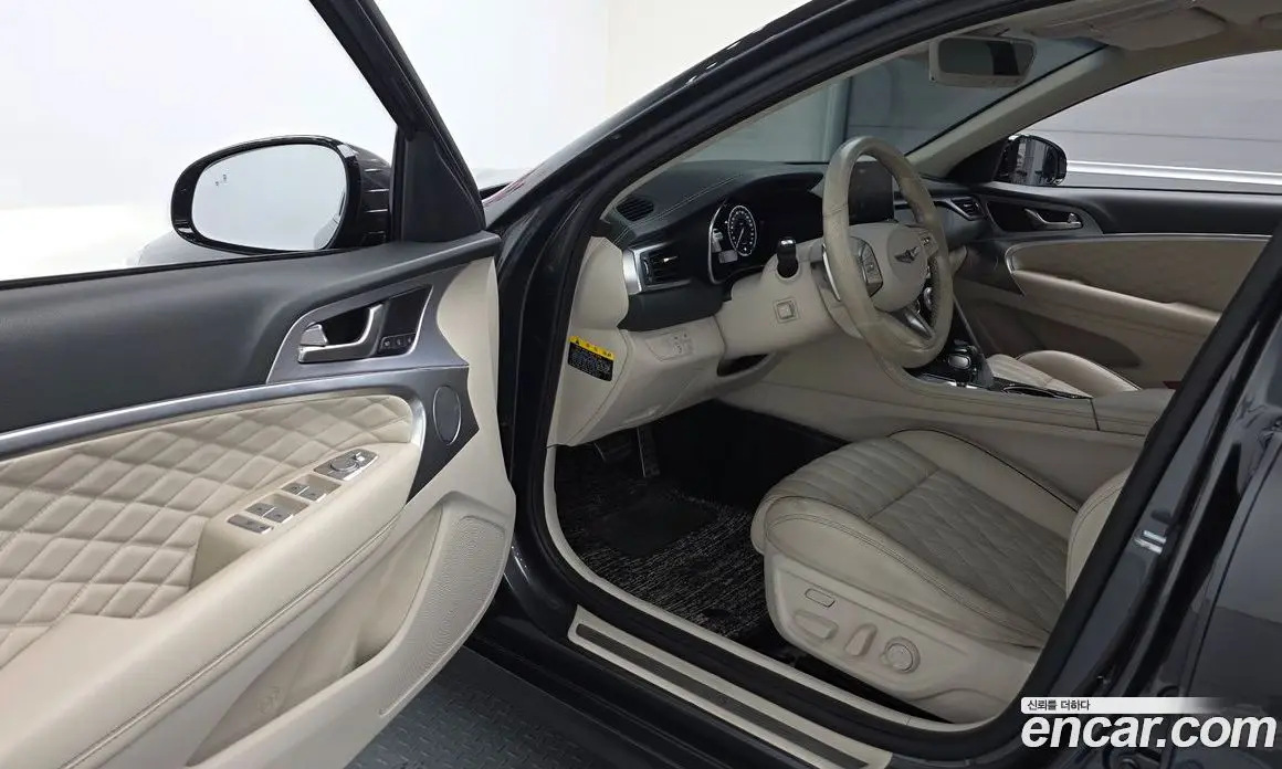 Genesis G70 2018 3.3 автомат (гидро), фото 10 Genesis G70 2018 3.3 автомат (гидро), фото 10