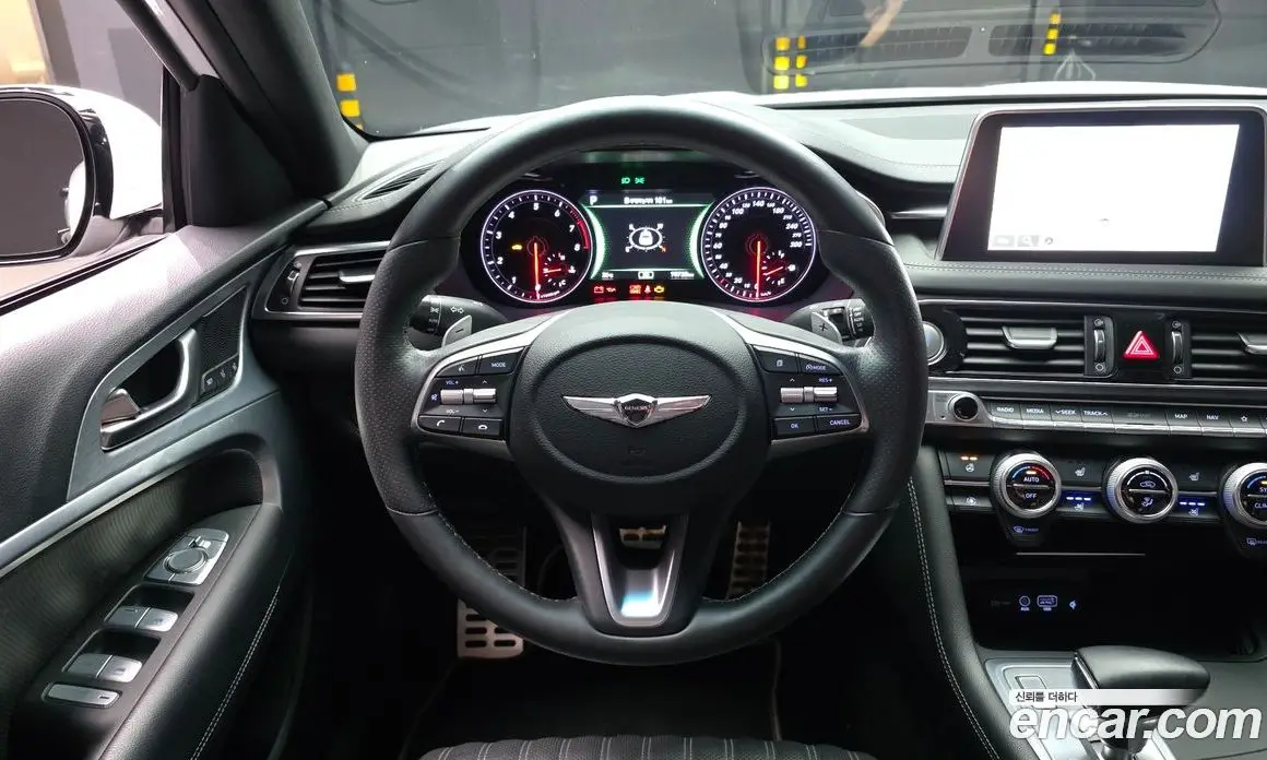 Genesis G70 2019 2.0 автомат (гидро), фото 13 Genesis G70 2019 2.0 автомат (гидро), фото 13
