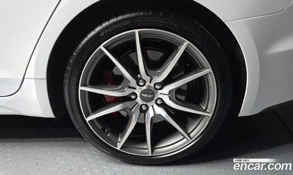Genesis G70 2019 2.0 автомат (гидро), фото 5 Genesis G70 2019 2.0 автомат (гидро), фото 5
