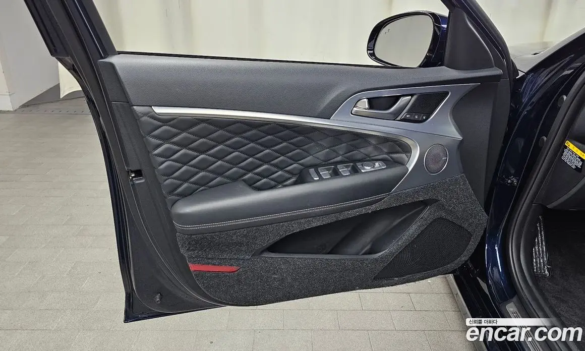 Genesis G70 2020 2.0 автомат (гидро), фото 14 Genesis G70 2020 2.0 автомат (гидро), фото 14