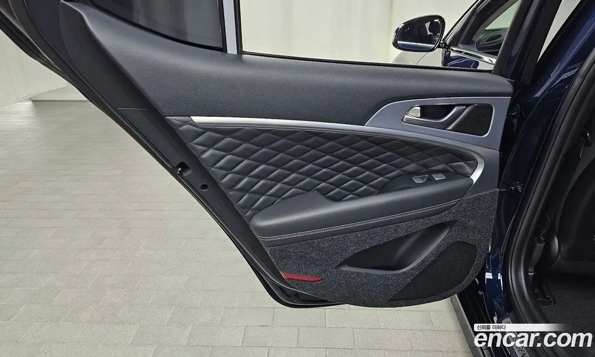 Genesis G70 2020 2.0 автомат (гидро), фото 15 Genesis G70 2020 2.0 автомат (гидро), фото 15