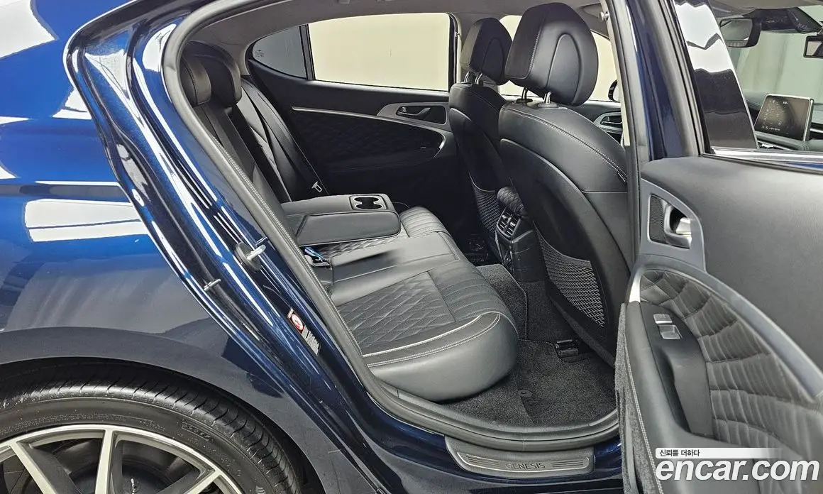 Genesis G70 2020 2.0 автомат (гидро), фото 17 Genesis G70 2020 2.0 автомат (гидро), фото 17