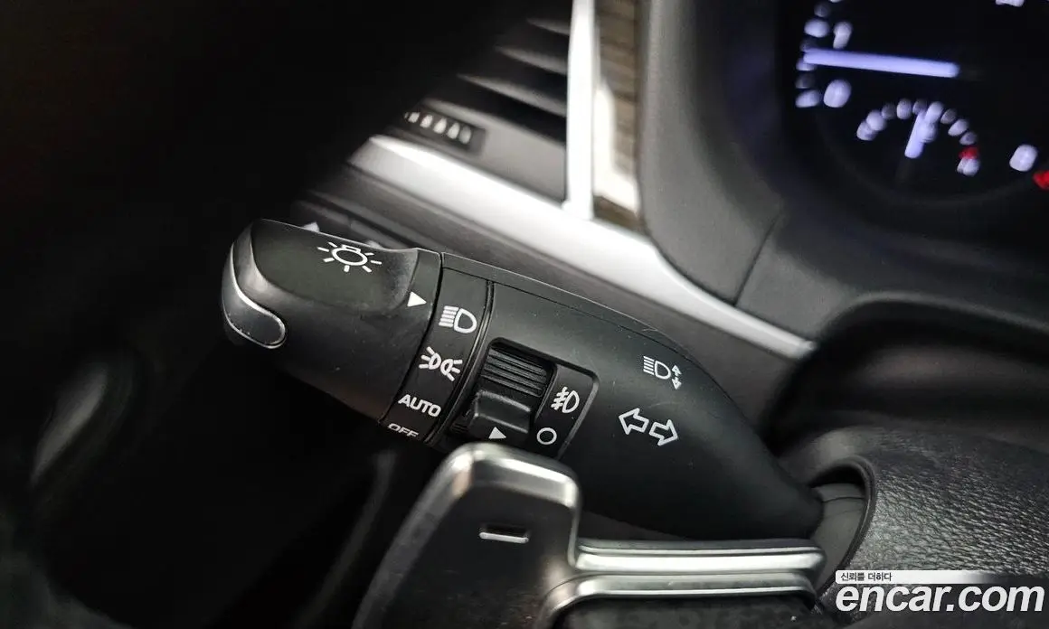 Genesis G80 2018 3.3 автомат (гидро), фото 34 Genesis G80 2018 3.3 автомат (гидро), фото 34